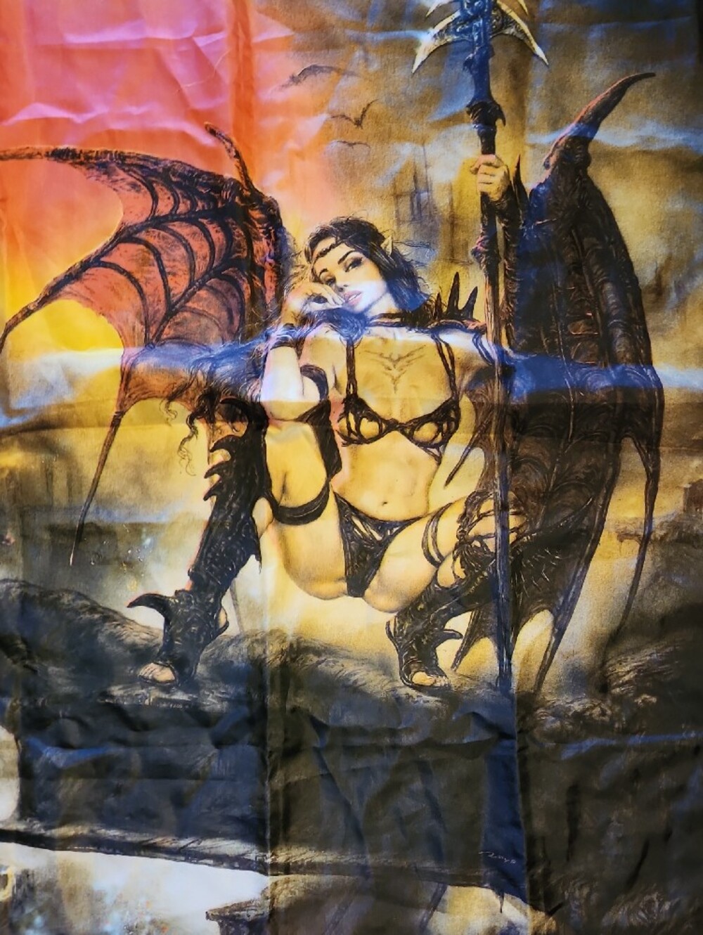 Luis Royo 2005 Gothic Fantasy Fabric Wall Tapestry Winged Warrior - Picture 4 of 8